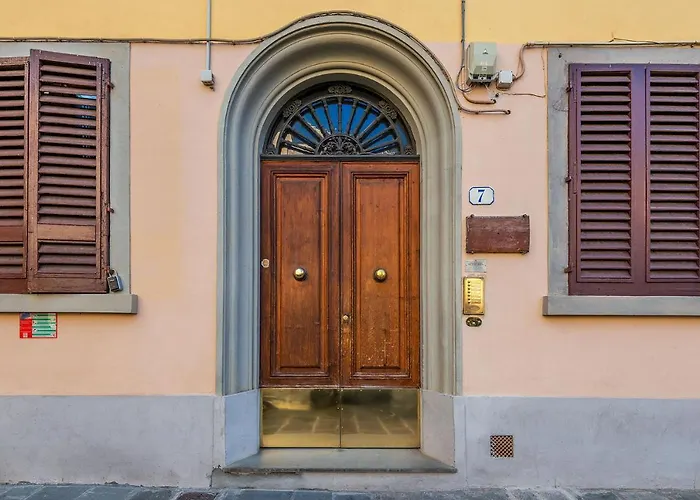 Lorenzo De' Medici Family Home